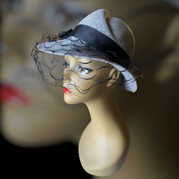 Doeskin 100% Wool Felt Hat with Sexy Off Center Crease Sheer Mesh Net Lace OS main image 7